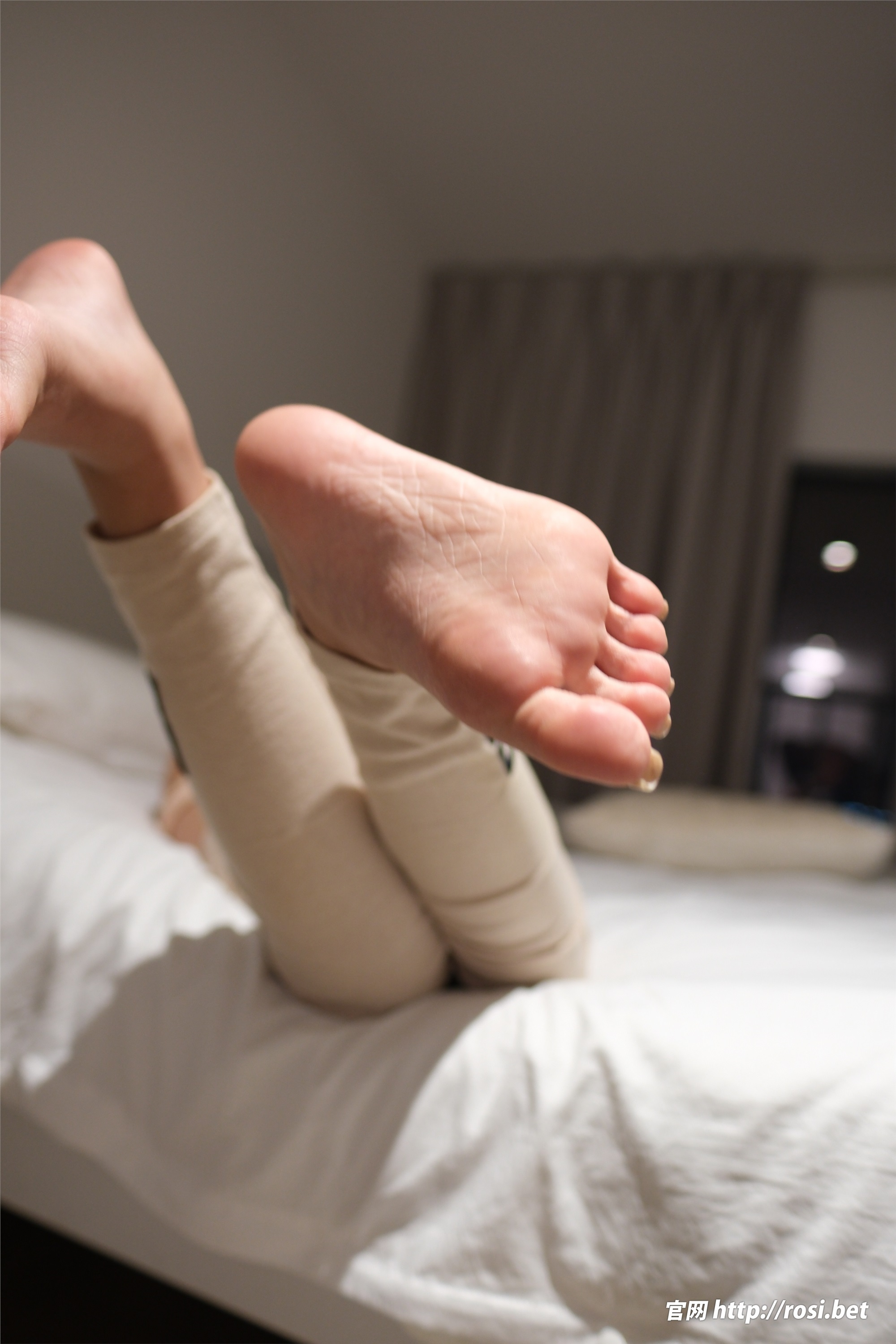 ROSI写真 2025.08.10 NO.4997